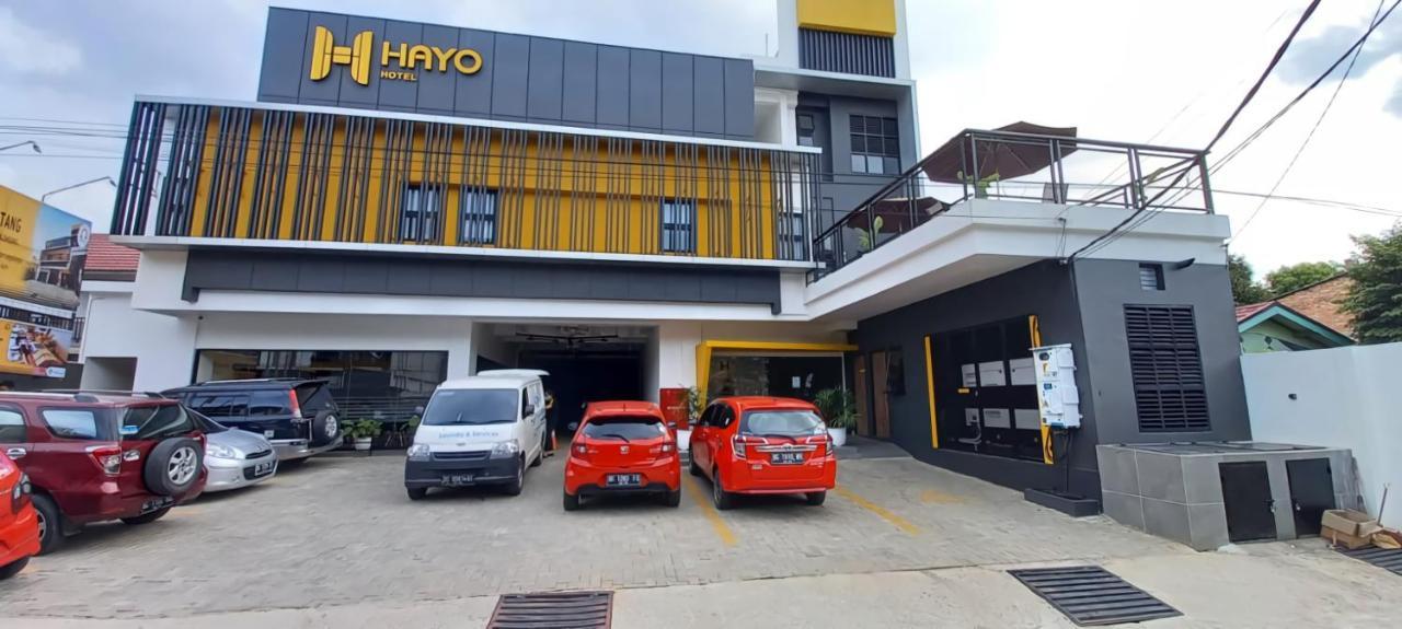 Hayo Hotel Palembang Exterior photo