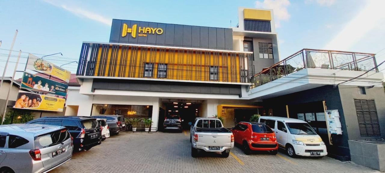 Hayo Hotel Palembang Exterior photo